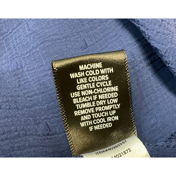 Torrid 2( 2X) Woman's Blue Long Sleeve Blouse Button Front rn# 148862 - Picture 9 of 11